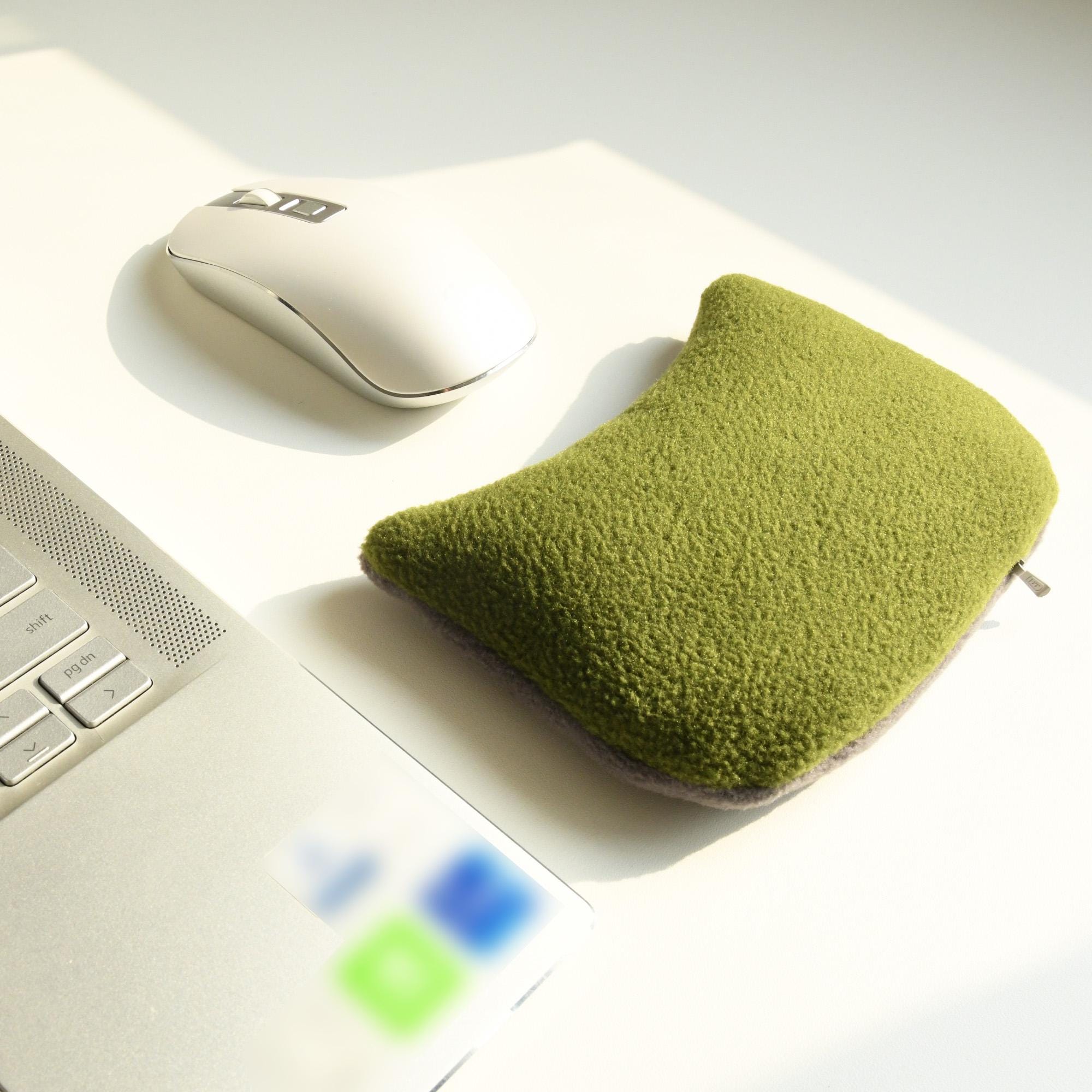 PULAIXIN Set Ergonomico 3 In 1 Con Fiore Nero | Tappetino Mouse + Poggiapolsi Memory Foam + Sottobicchiere