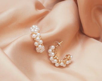 Chunky Pearl Hoop Fashion Earrings