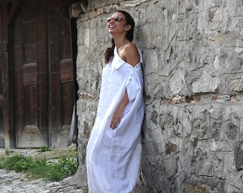 Abito lungo in lino bianco: caftano con spalle scoperte, abbigliamento sostenibile