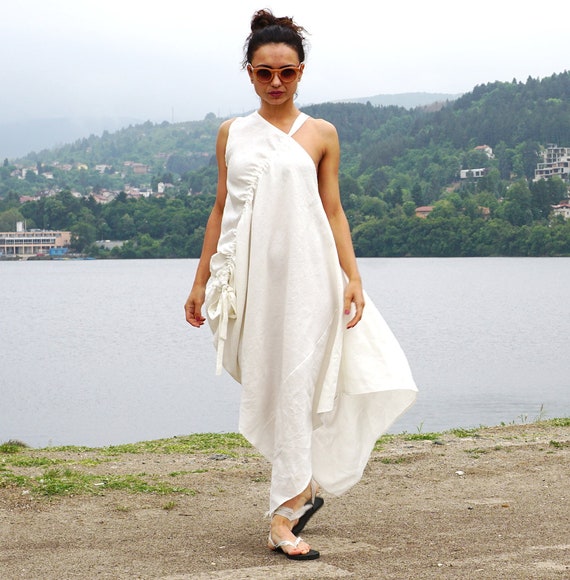 strapless open back dress Tilly One Shoulder Maxi Dress in White main image 1
