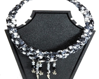 blue and white porcelain ribbon necklace Vintage Chinese Blue