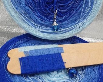 Marine Ombre garenbol, 50/50 katoen-acryl, voor het breien en haken van een sjaal.