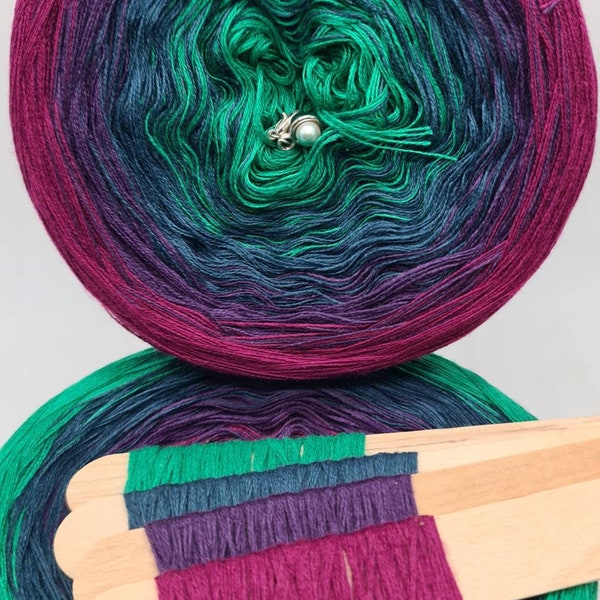 Gradient Yarn Cake, 50/50 cotton acrylic, "EMERALD", crochet/knitting yarn, ombre yarn, shawl yarn, mandala gradient yarn