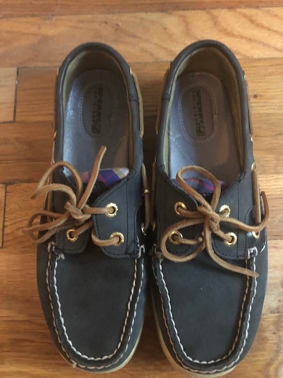 boat shoes size 6