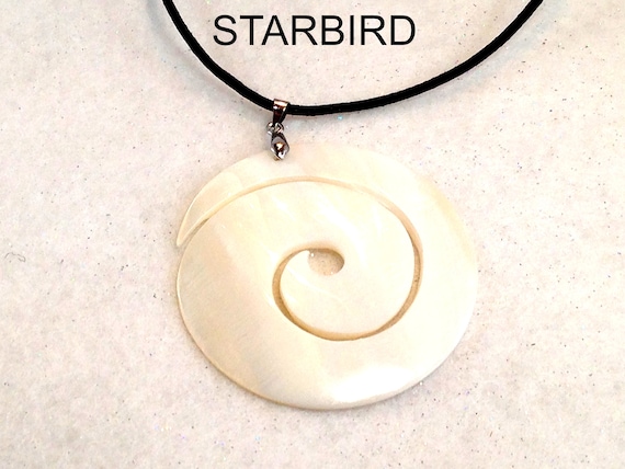 White or Black  Mother of Pearl  Pendant Necklace - image 1