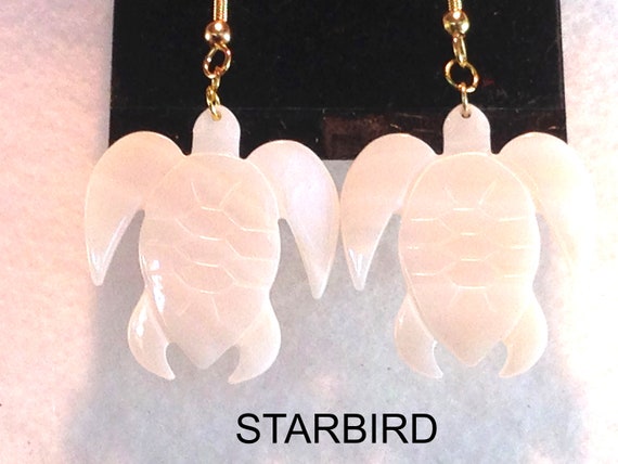 White  turtle seashell  carved  dangle earrings - image 1