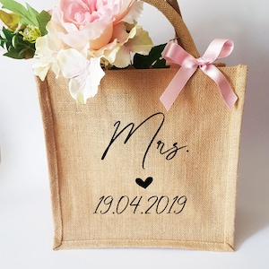 Perosnalised Future Mrs jute beach bag with date- Bride to be gift bag