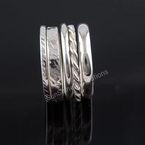 Lot de 5 bagues à superposer en argent sterling, parure de bagues à superposer en argent sterling, simples anneaux torsadés et martelés en argent, bagues minimalistes, bagues midi image 3