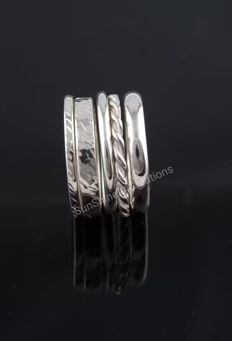 Conjunto de 5 anillos apilables de plata esterlina, conjunto de anillos apilables de plata esterlina, bandas simples martilladas y retorcidas de plata, anillos minimalistas, anillos midi imagen 3