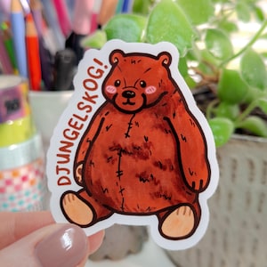 Sticker ours Djungleskog | Sticker peluche ours brun potelé, sticker ours chibi, sticker art animalier mignon, illustration, sticker meme internet