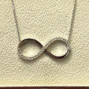 Unendlich Diamant Anhänger Halskette, Rundschliff Diamanten, Zierliche Diamant Halskette, Unendlich geformte Diamant Halskette, 14k Gold Diamant Halskette