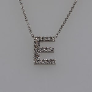 Encantos iniciales de la letra E, colgante de diamantes, collar de boda de oro blanco de 14K, colgante de oro blanco, collar de letras, colgante de letra E, regalo para ella