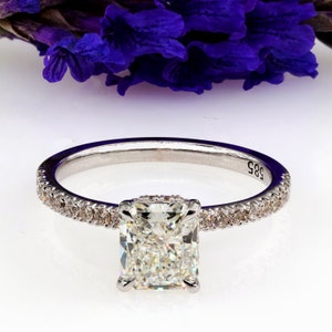 Anillo de compromiso de talla radiante con halo oculto, anillo de diamantes de talla radiante alargado, anillo de oro blanco de 14 k, anillo de compromiso de diamantes naturales de 1,53 quilates