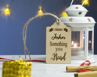 Ensemble d’étiquettes de Noël, étiquettes cadeaux, ensemble d’étiquettes en bois, étiquettes de nom, ensemble d’étiquettes cadeaux de 4/5/7, étiquettes cadeaux en bois, étiquettes en bois, étiquettes de cadeau de Noël