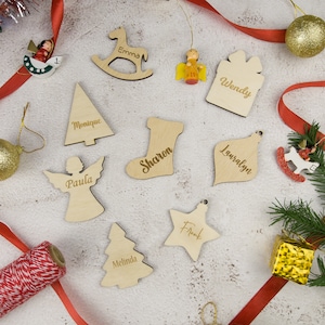 Étiquettes de lieu de Noël, étiquettes d&#39;hiver, étiquettes personnalisées, flocon de neige personnalisé, étiquettes de Noël en bois, étiquettes de lieu flocon de neige, étiquettes de Noël