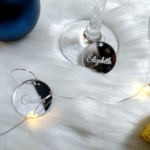 Acrylic Wine Charms Engraved (3 CM), Wedding Drink Markers, Wine Glass Charms, Personalized Wine Charms