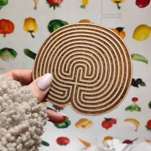 Fingerlabyrinth, Holzuntersetzer, Labyrinth Geschenke, Labyrinth Untersetzer, Einweihungsparty Geschenk, Kirche Willkommenskarte