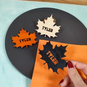 Personalized Maple Leaf Place Cards: Wooden Thanksgiving Table Decor