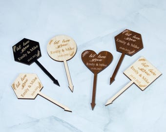 Personalized Wooden Plant Tags for Wedding Favors, Custom Plant Markers, Rustic Wedding Place Cards, Plant stakes