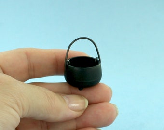 Dollhouse Miniature Heavy Quality Black Metal Halloween Witch's Cauldron Pot Campfire Pot with Handle
