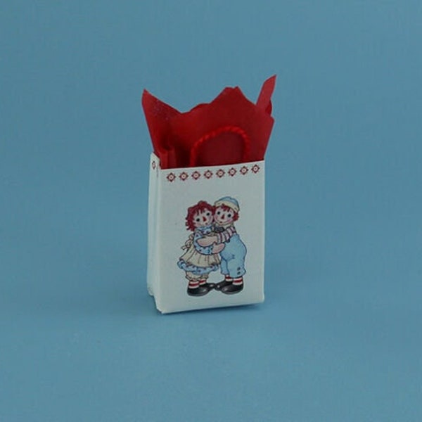 CUTE Dollhouse Miniature Raggedy Ann & Raggedy Andy Gift Bag with Tissue Paper #HCB4