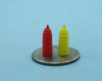 Dollhouse Miniature Ketchup and Mustard Dispensers #IM65023