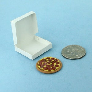 Dollhouse Miniature Realistic Small Pepperoni Pizza with White Opening Box