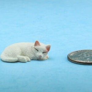 1/12 Scale Adorable Dollhouse Miniature Black & White Laying Cat #IM65457 