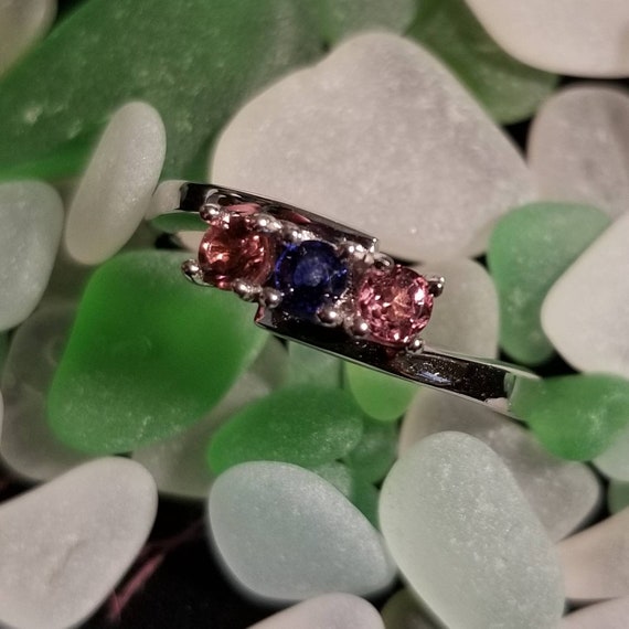Daughter's pride deals ring