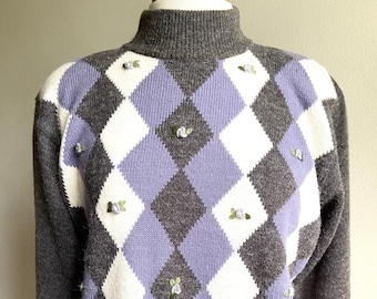 Suéter de rombos vintage de los 80: Lavanda, gris, Rosebud Bloom, mediano