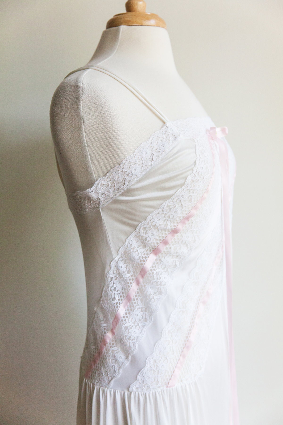 vintage lace & ribbon long nightgown, 1970s 70s ivory lace pink ribbon