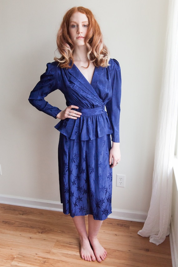 navy blue peplum dress Navy Blue Long Sleeve Peplum Dress Split Neck Long Sleeve Peplum Waist Dress
