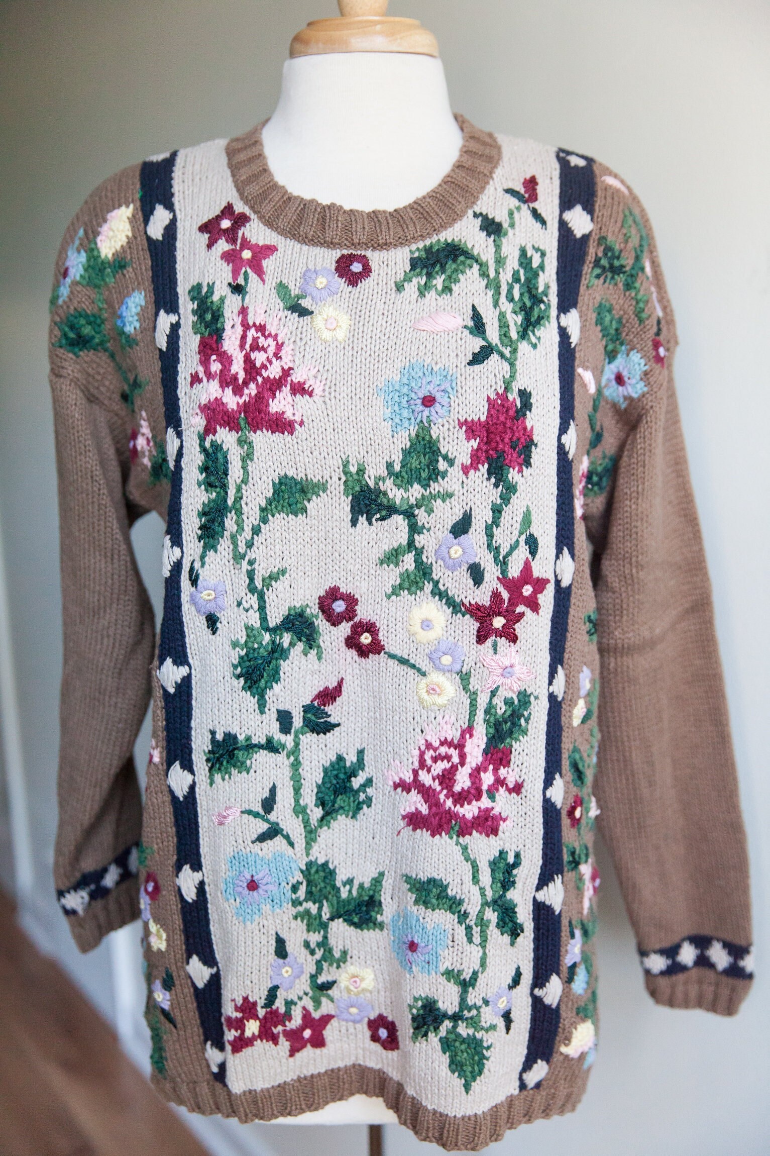 Vintage English Garden Embroidered Sweater, 1990s 90s Vintage English Garden Embroidered Sweater, 1990s 90s