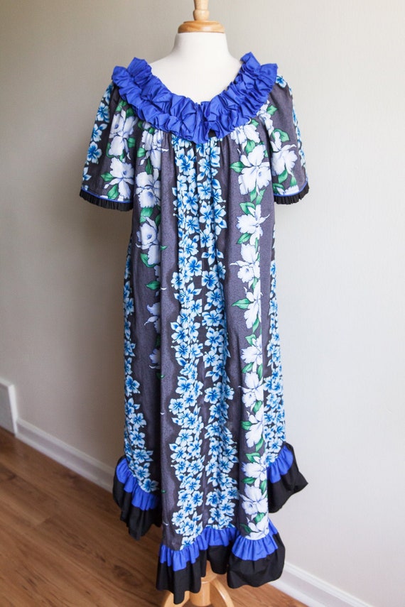 70s Hawaiian dress, vintage Hawaiian muumuu, Hawai