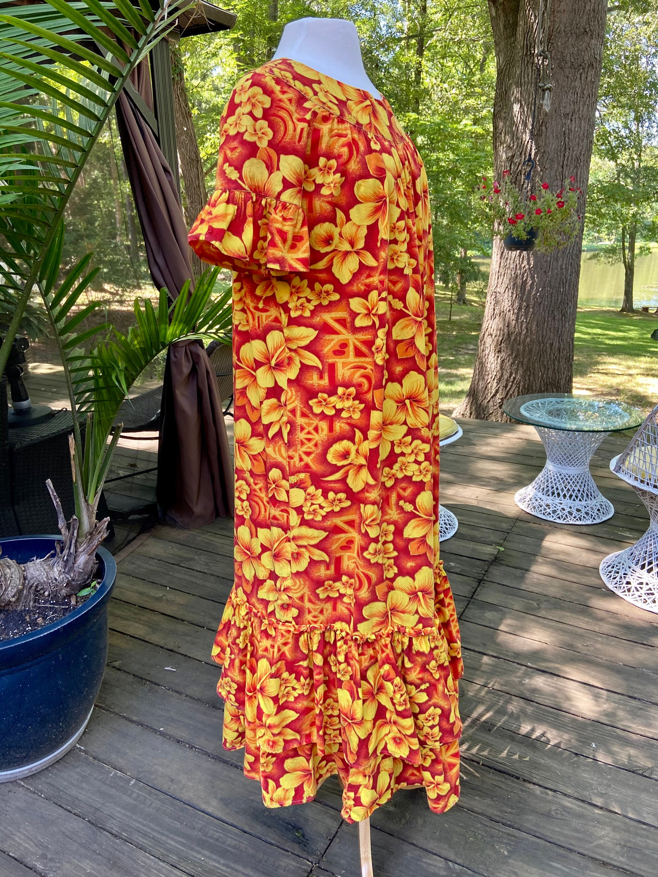 VTG Paisley Caftan Muumuu  Muumuu, Clothes design, Caftan