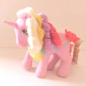 Rainbow Curl Ponies - Etsy