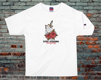 Vive La Résistance Marke "Stay Strong" Champion Unisex Streetwear Tee