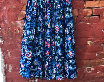 Beautiful Vintage 1970's Andrea Gayle  Floral Print Pleated Skirt