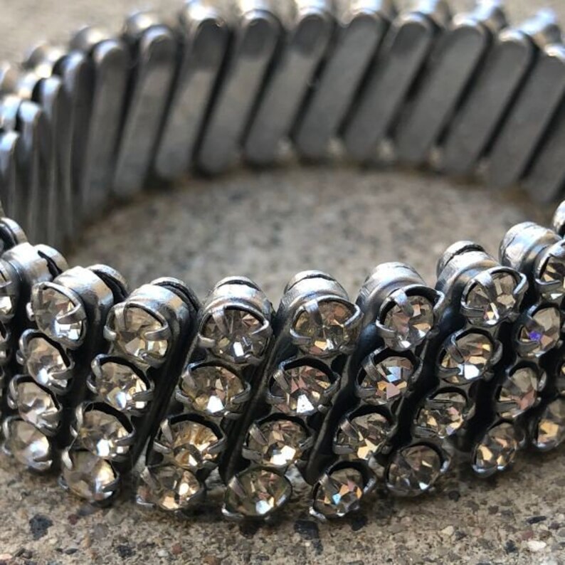Vintage 1950/'s Rhinestone Stretch Bracelet