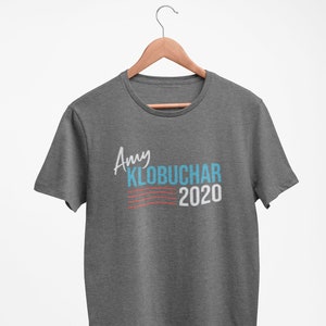 Amy Klobuchar Chemise Amy 2020 Pour président À manches courtes T-Shirt image 9