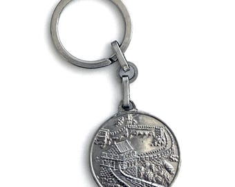 Vintage Wall of China Badaling Metal Keychain Bag Charm