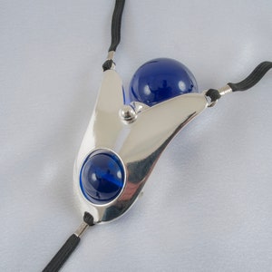 Women's Silver G-String Clitoral Jewelry With Blue Acrylic Stimulator