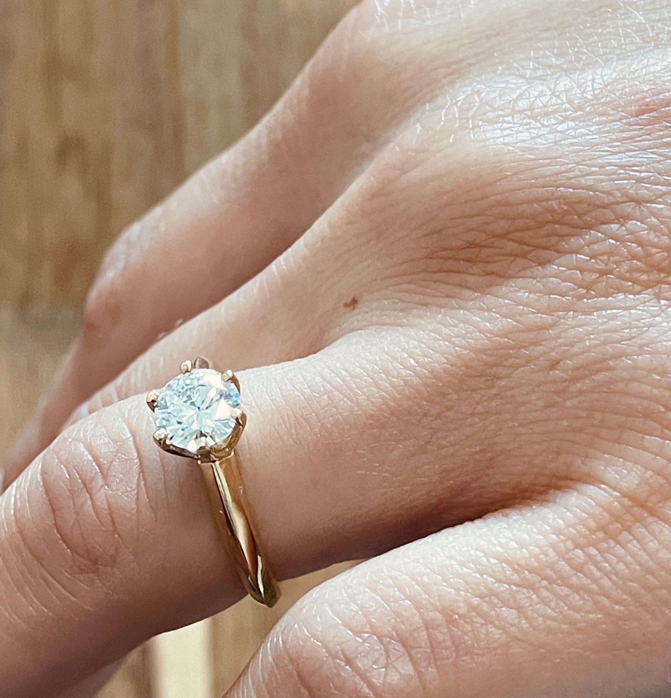 Round solitaire engagement ring shop 6 prong