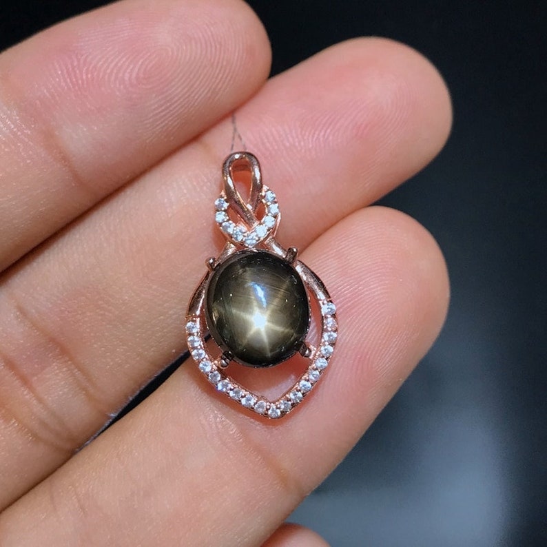 The Enlightened Teardrop Autumn Necklace For Women Raw Blue Sapphire