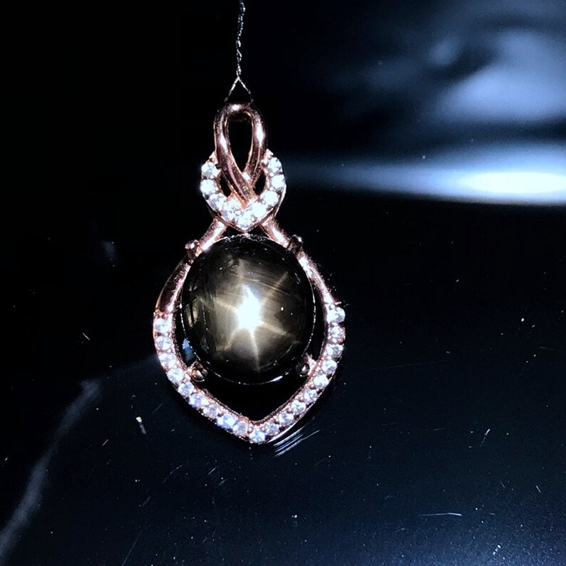 The Enlightened Teardrop Autumn Necklace For Women Raw Blue Sapphire