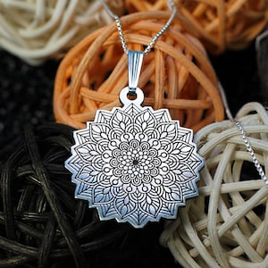 Minimalist Silver Flower Of Life Pendant, Flower Of Life Necklace, Sacred Geometry Pendant, Yoga Jewellery, Spiritual Jewelry, Flower Gift