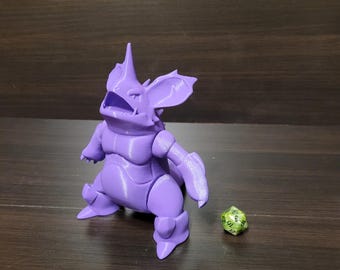 デスク装飾用可動式ニドキング・ポッポフィギュア - 4K解像度プリント