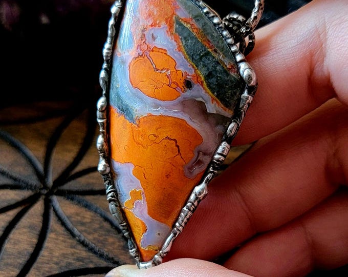Flow Jasper LAVA FLOW JASPER From Indonesia Amulet Tiffany Technique Fire Goddess ...