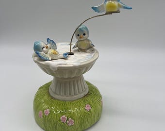 Vintage Norcrest Bluebird Music Box • Mid Century Ceramic Bird Figurine • Japan • Wind Up “Born Free” • Collectible Blue Bird Decor