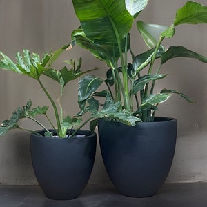 Black Stone Fiberglass Planter: Modern Round Garden Pot